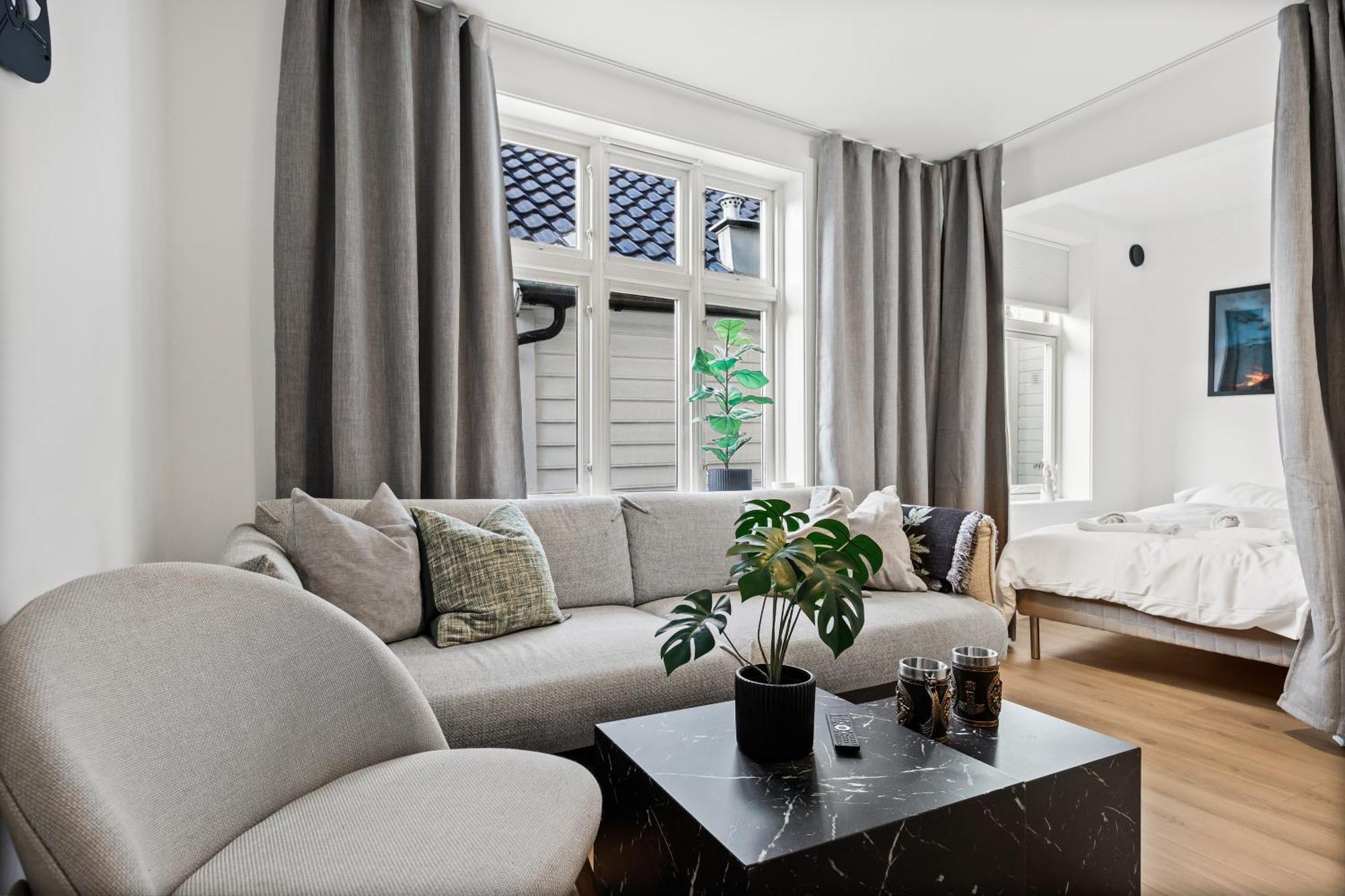 Homerentals Apartments - Behind Bryggen & Historic Cobblestone Streets - 2 Floor Renovated From February 2025 베르겐 외부 사진